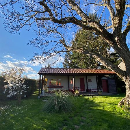 Mobilhome Sous Chalet En Bois A La Ferme Josnes Экстерьер фото
